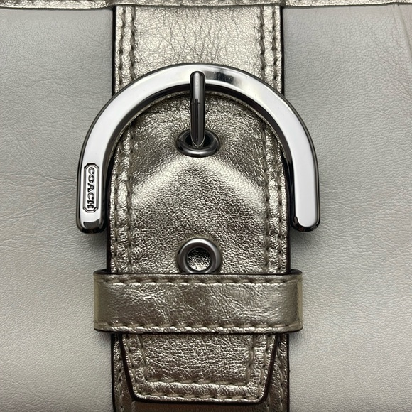 C o a c h  W a l l e t - Picture 2 of 7